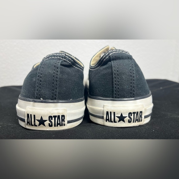 Converse Low Tops Shoes - Black & White - Women’s Size 10 & Men’s Size 8 - Picture 7 of 10